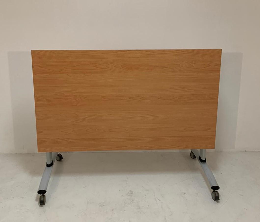 Verrijdbare / kantelbare tafel gebruikt 140x80cm Hagro